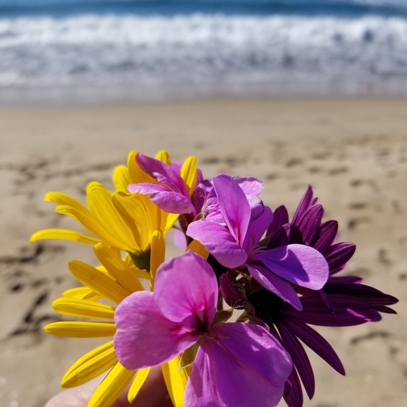 LIKE FOLLOW SHARE!!!Doing my best to honor my BFF! - Picture 3 of 10